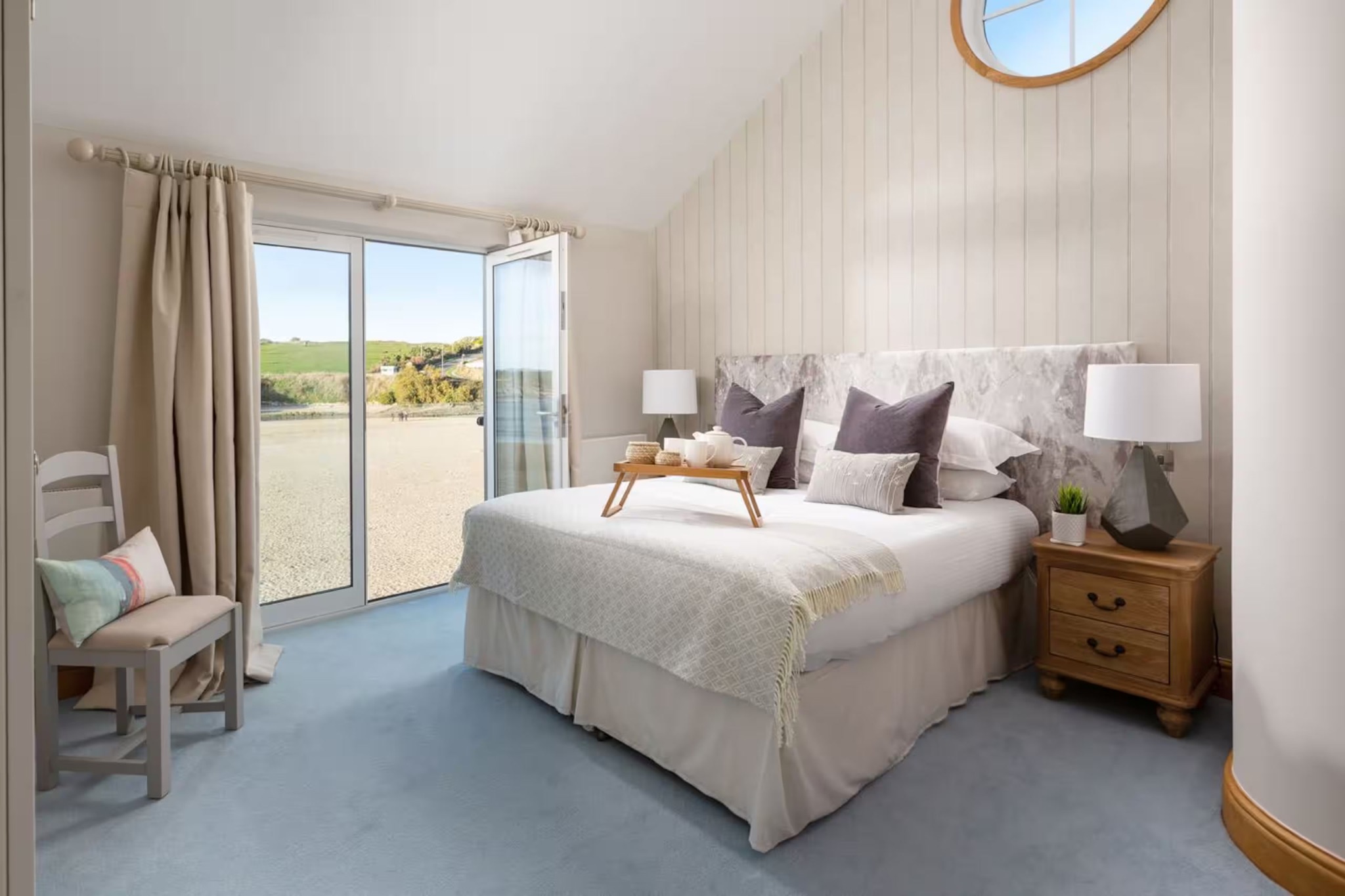 King bedroom opening toward the beach