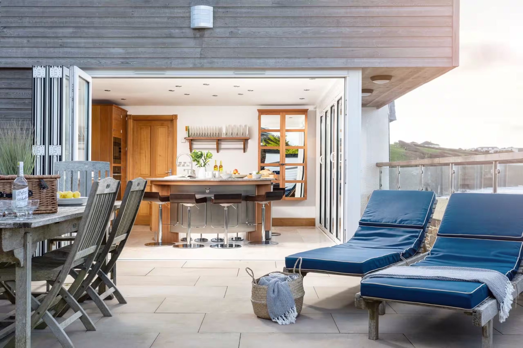 Terrace and kitchen